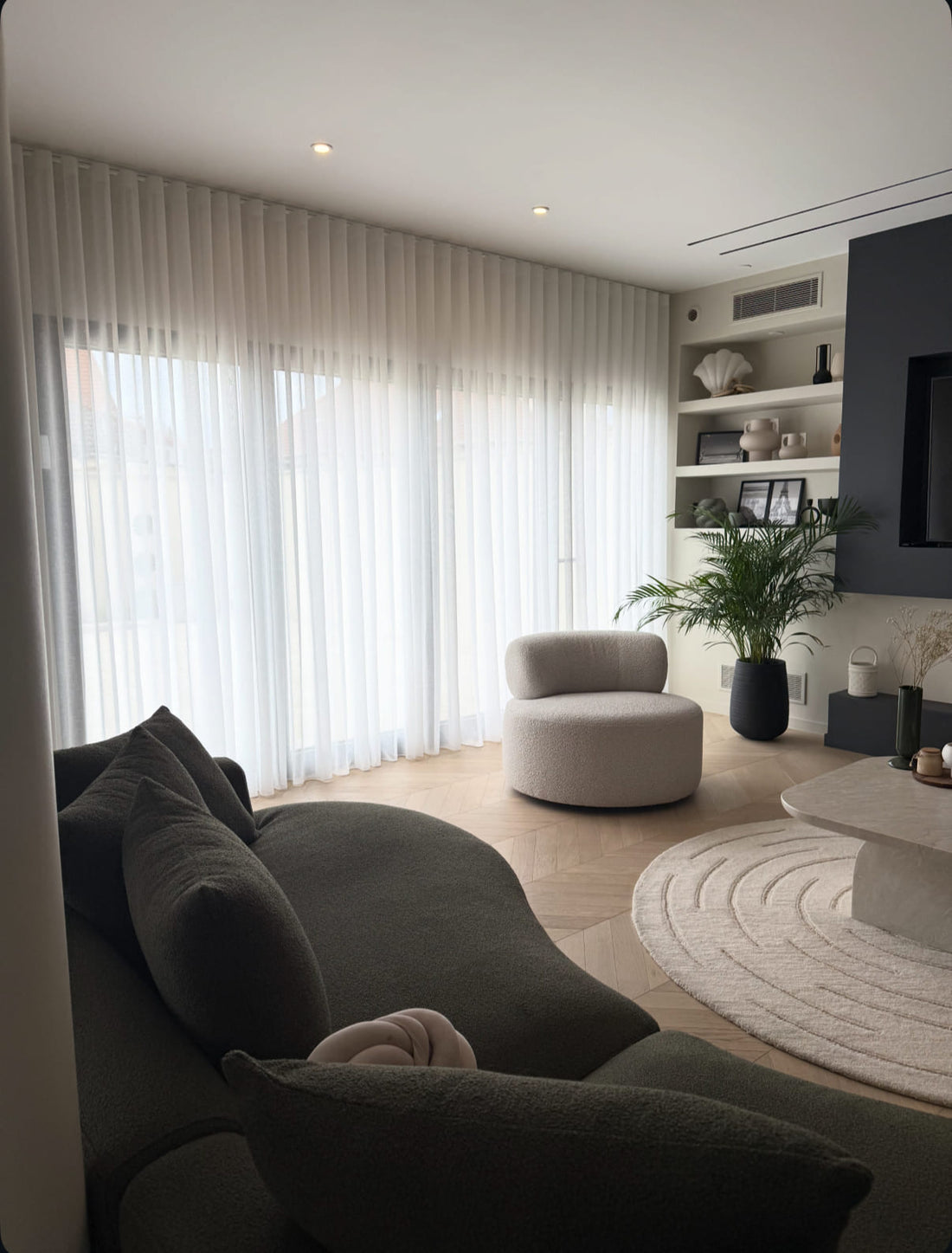 4 idées de rideaux élégants pour sublimer votre salon